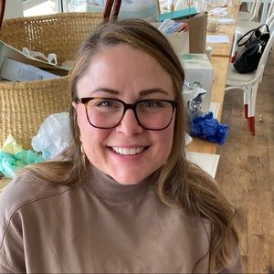 Meet your Posher, Emily